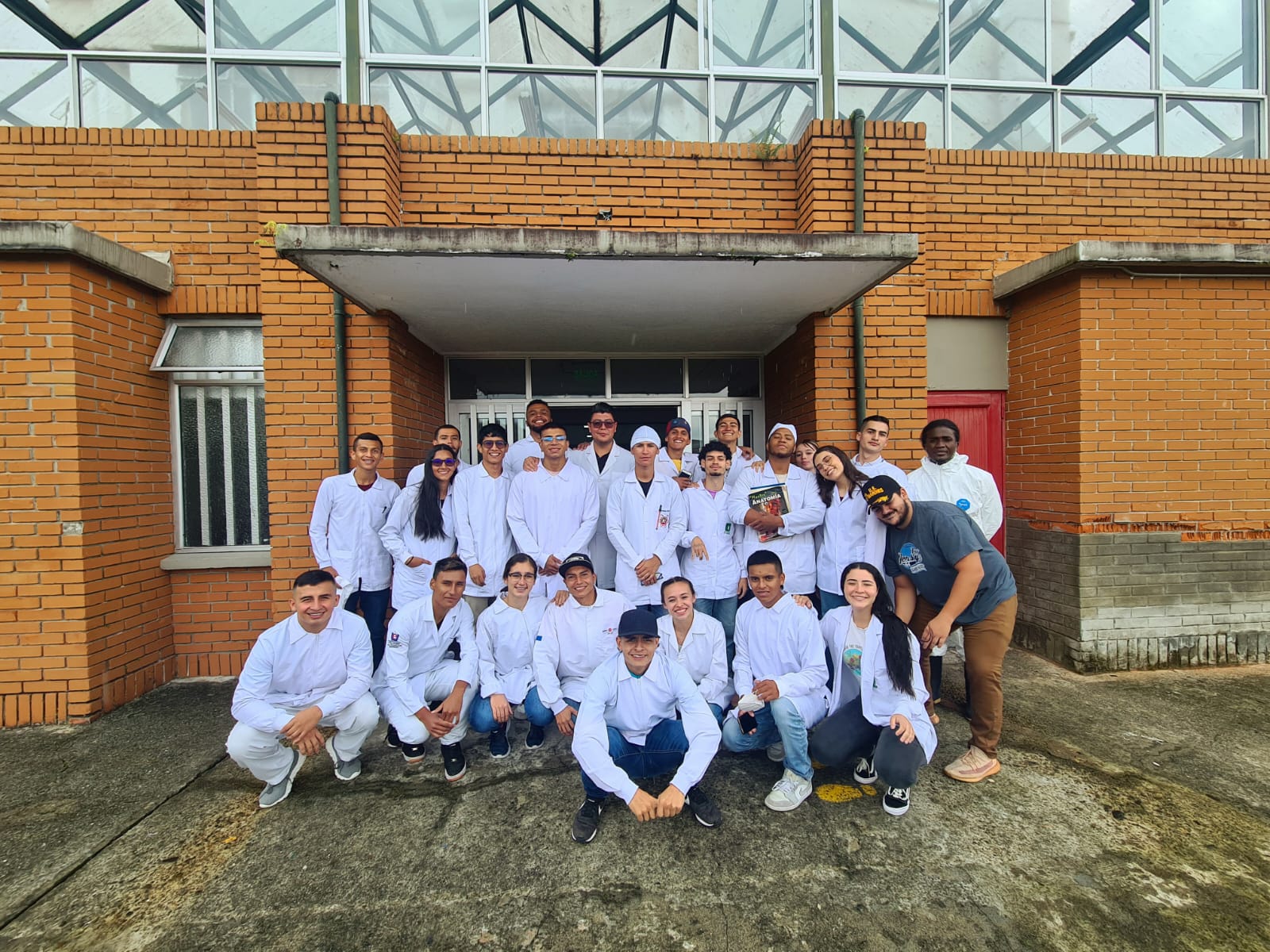 Facultad de Ciencias de la Salud en permanente actualización de conocimientos Facultad de Ciencias de la Salud en permanente actualización de conocimientos