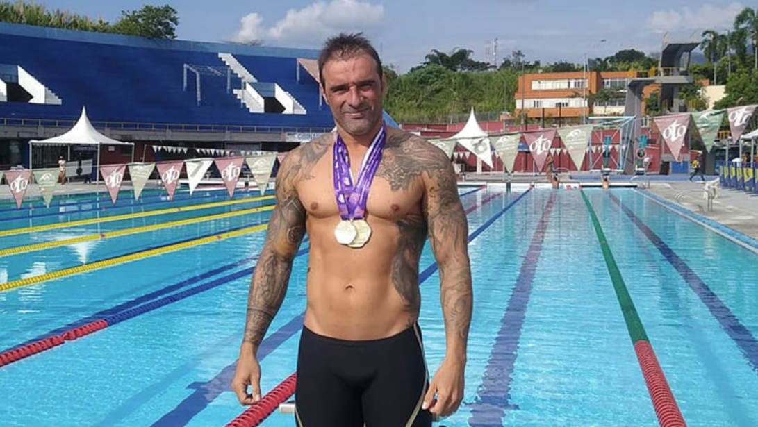 Orgullo uniquindiano: Leonardo Bohórquez, un ingeniero apasionado por la natación Orgullo uniquindiano: Leonardo Bohórquez, un ingeniero apasionado por la natación