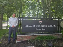 Rector de la UQ en simposio sobre Ética, Democracia y Gobernanza