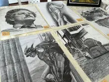 Jhon Aguirre, el artista que uniquindiano, con papel y lápiz, da ‘vida’ a sus obras