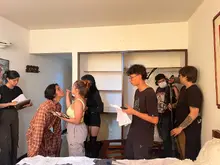 Estudiantes de Artes Visuales estrenan El Huésped un cortometraje de suspenso sicológico