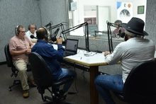 Desde La U FM Estéreo, Rodrigo Londoño reitera compromiso con la Paz Total del gobierno Petro