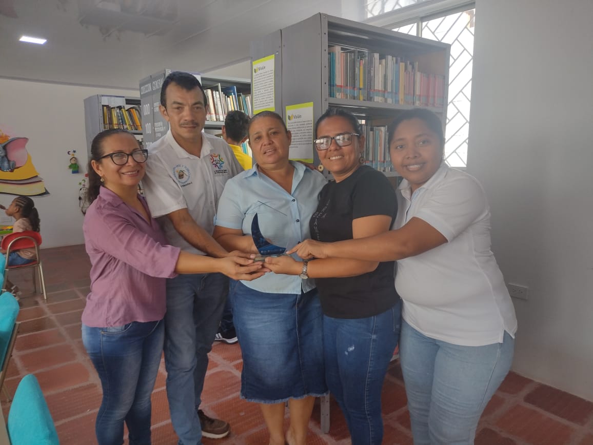 La bibliotecóloga Ana Milena Acosta obtuvo reconocimiento nacional por su gestión bibliotecaria en Sucre