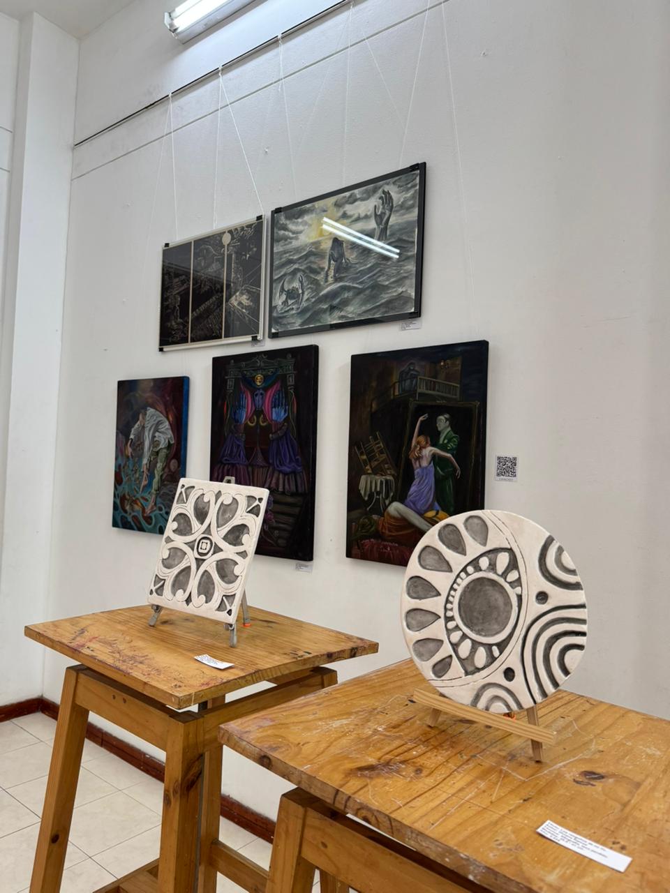 El arte como puente: Estudiantes de Artes Plásticas presentan su exposición de grado